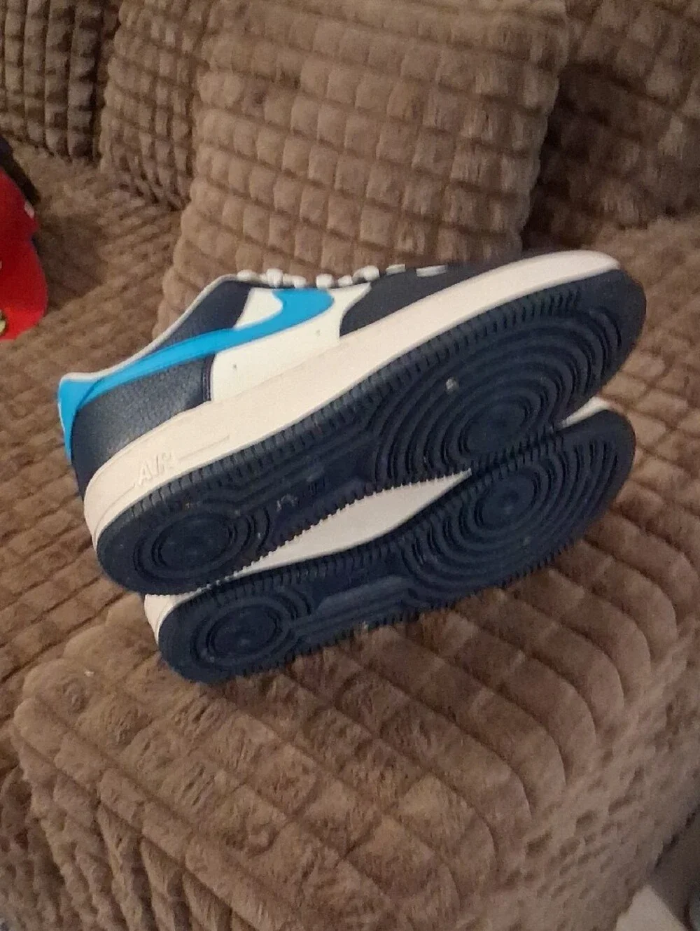 Nike Men’s Low-Top Sneakers in White and Blue